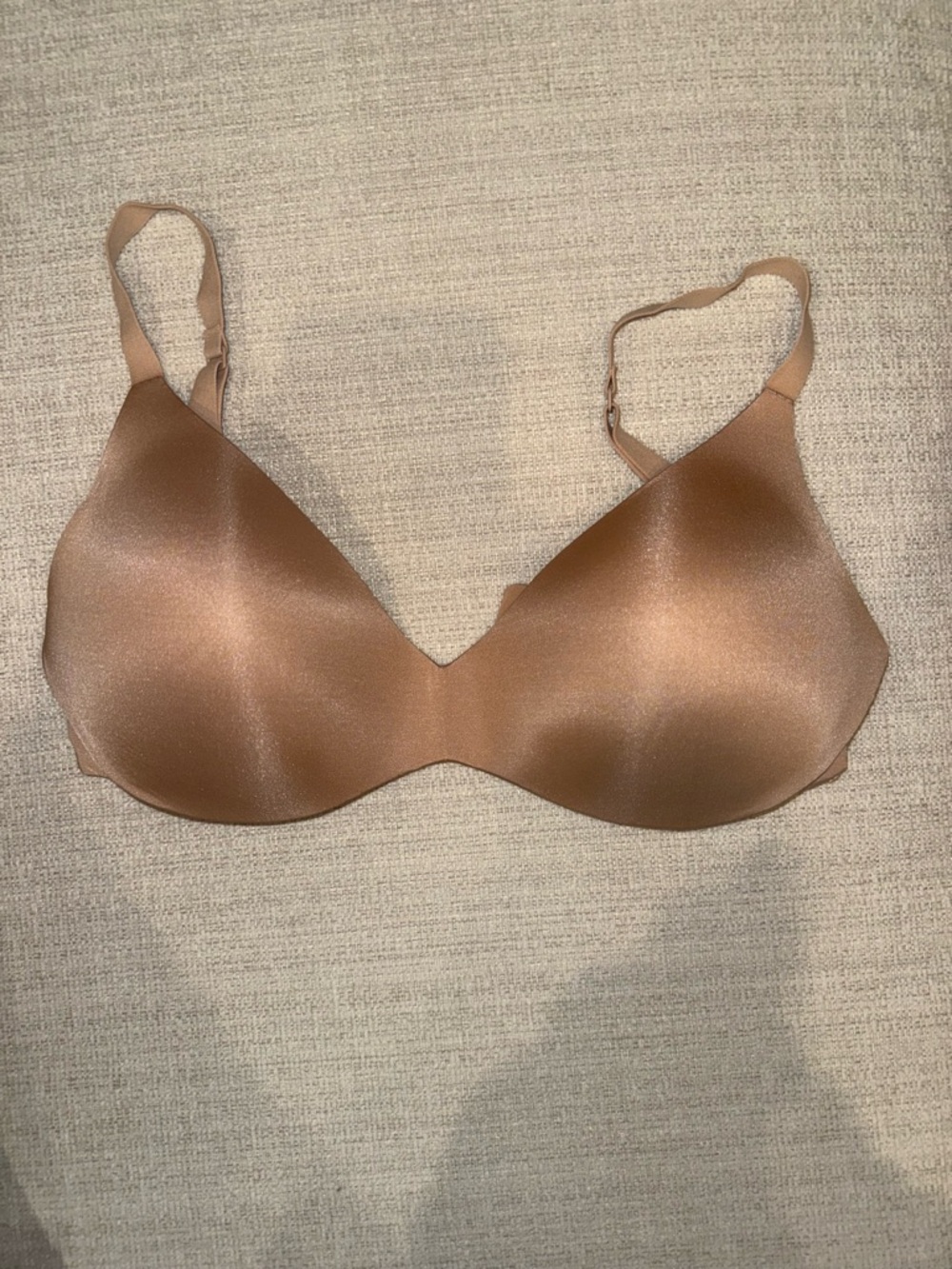 SKIMS Wireless Form Push Up Plunge Bra